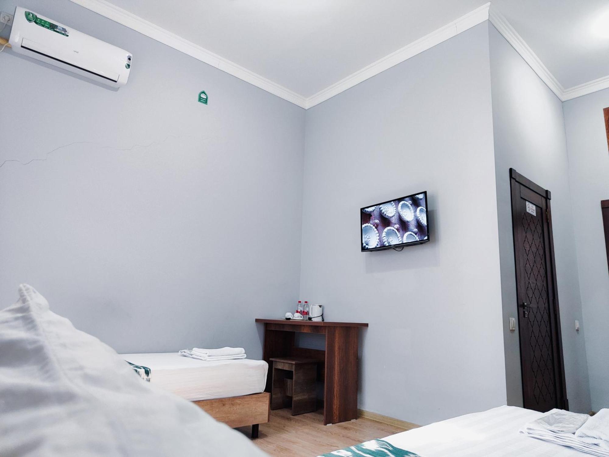 Hud Hud Bed and Breakfast Buchara Buitenkant foto